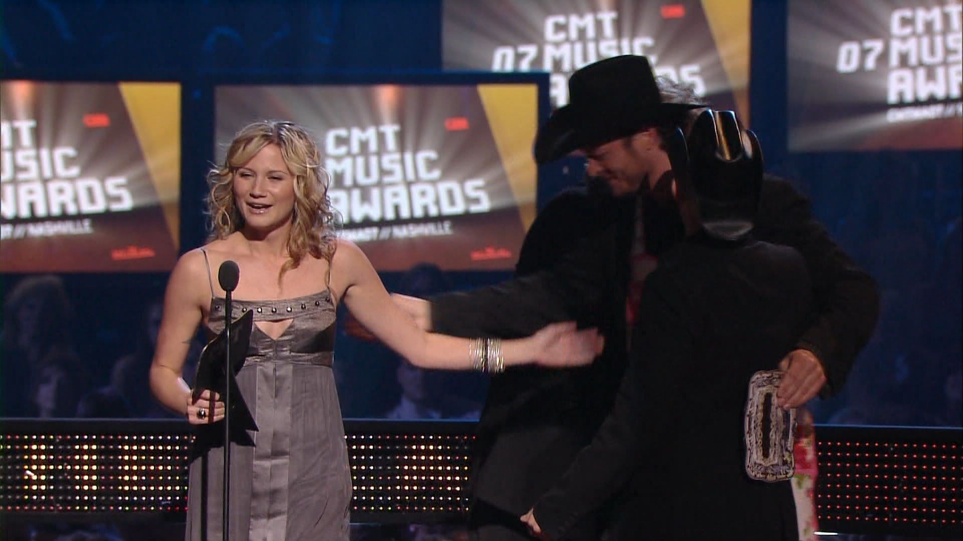 country-music-high-definition-sugarland-cmt-music-awards-2007-04-16